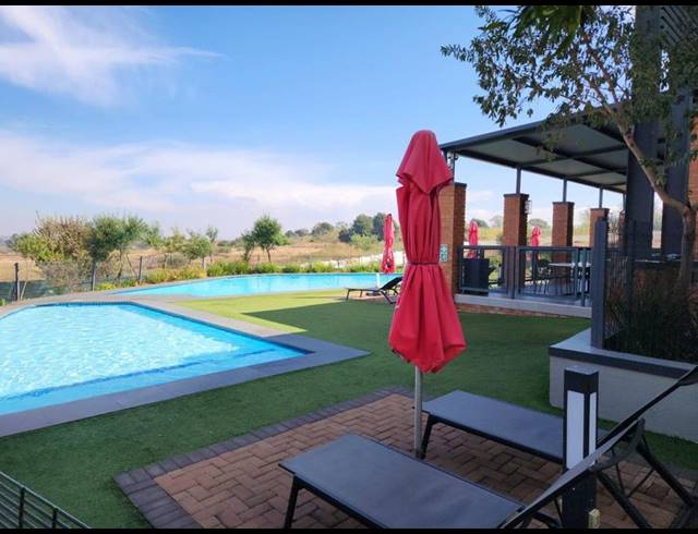 2 BEDROOM APARTMENT FOR SALE IN WITFIELD